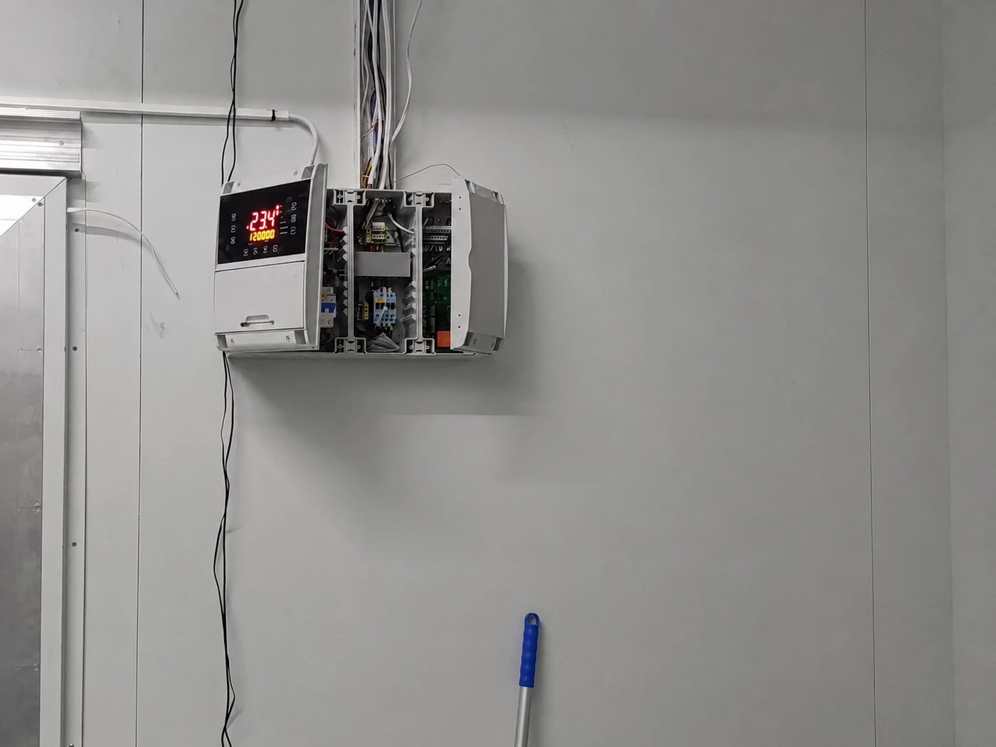 Temperature control panel inside the Popco Ice Cream walk in freezer