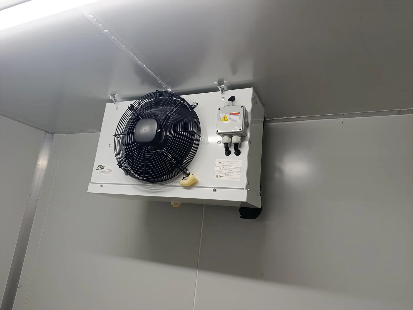 Cold room evaporator installed inside the Bin Rashied Kenilworth branch cold room
