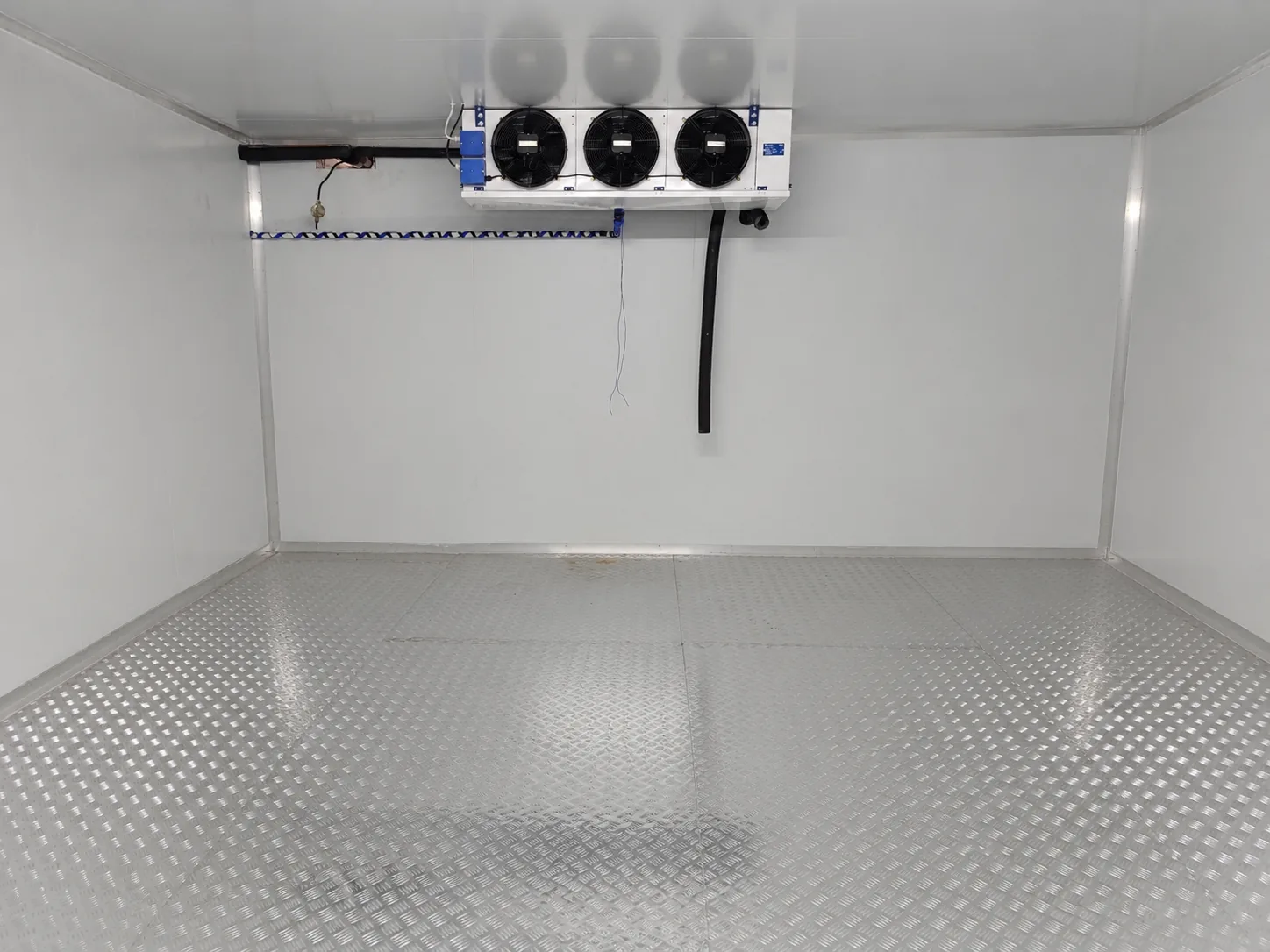 installation.webp Walk-in freezer evaporator installed for Bruce’s Catering in Paarden Eiland