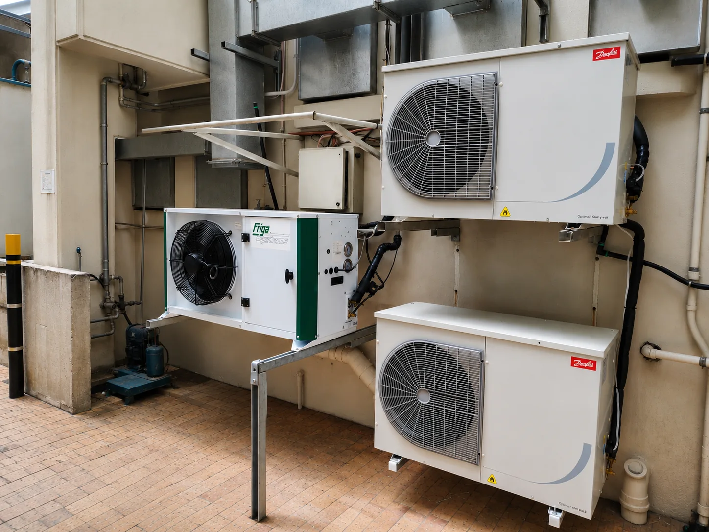 Commercial cold room and freezer outdoor refrigeration systems at Helderberg Village Somerset West