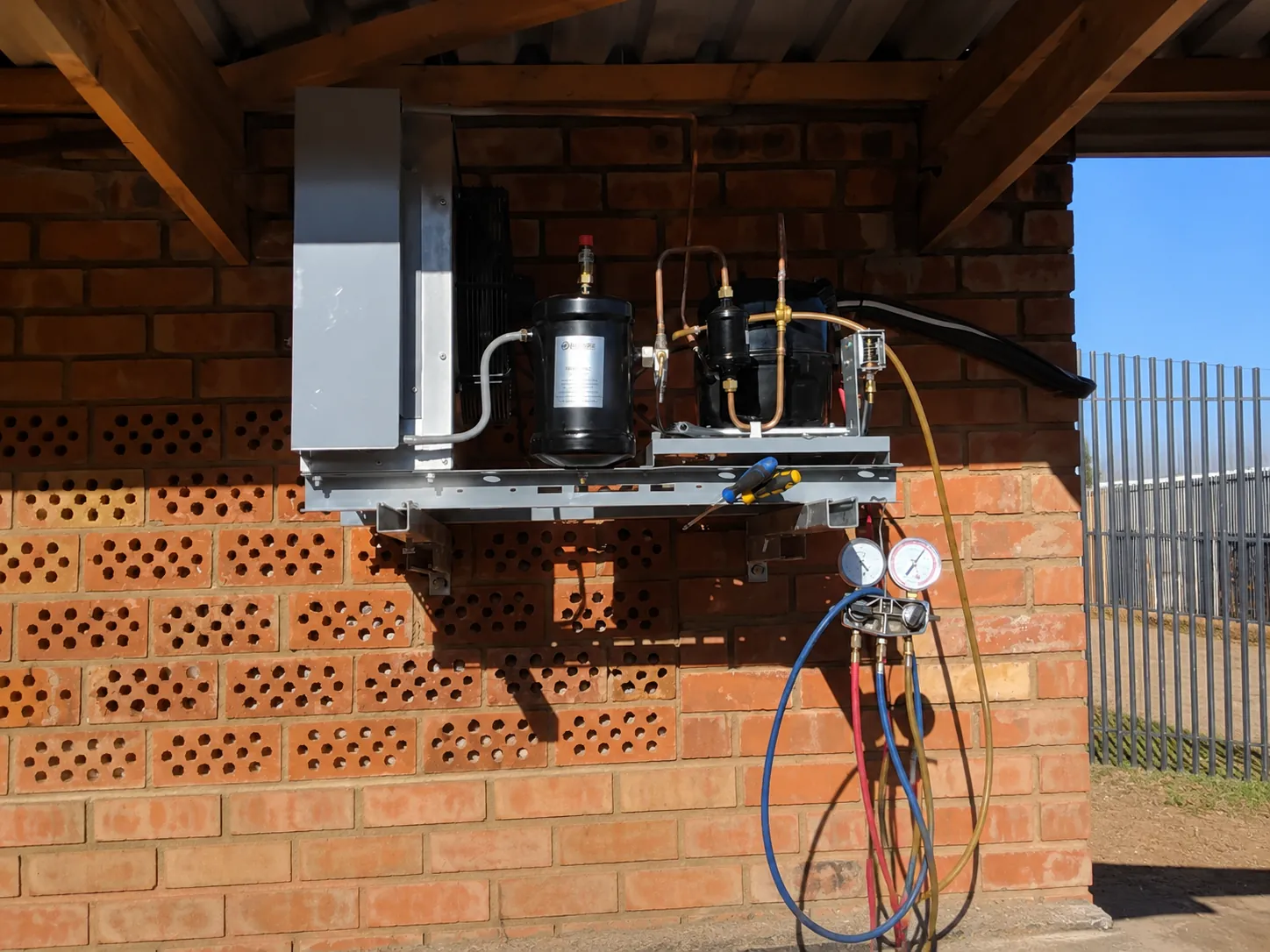 Outdoor refrigeration condensing unit for Longmile in Willowmore