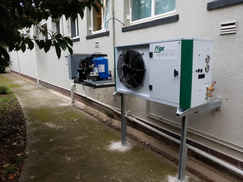 Outdoor condensing units for Rhenish Girls’ High cold room and freezer