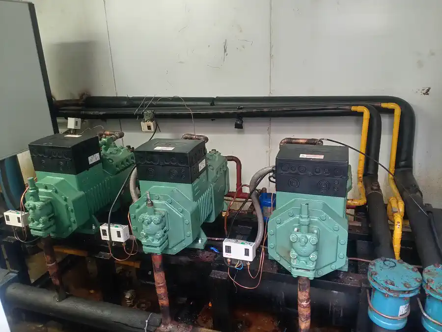 Upgraded three-compressor Bitzer refrigeration system at Spar Wellington