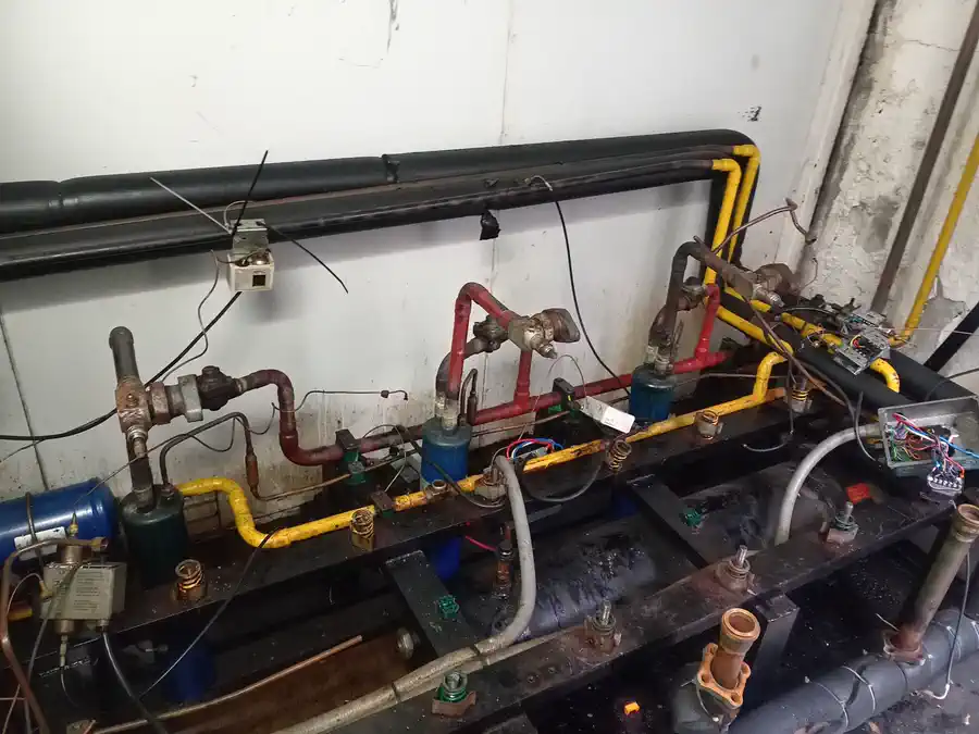 Original compressor rack and pipework before the refrigeration upgrade